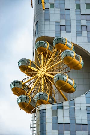 High-rise building in need of industrial climbing services