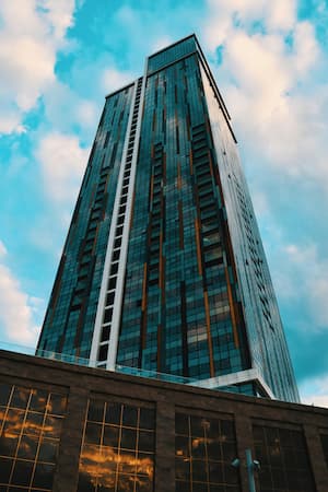 Tall building showcasing potential for industrial climbing work